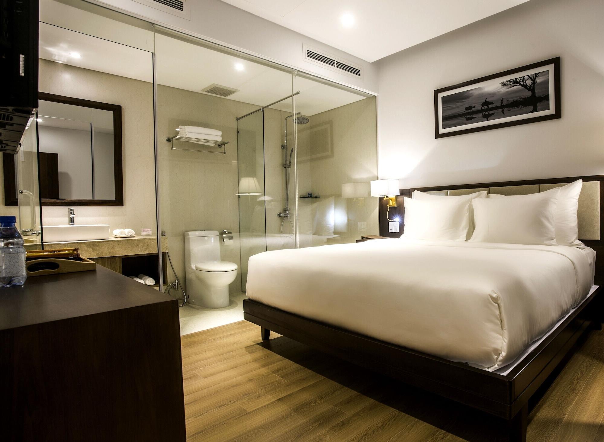 Di Lusso Boutique Hotel Riverside Danang Экстерьер фото