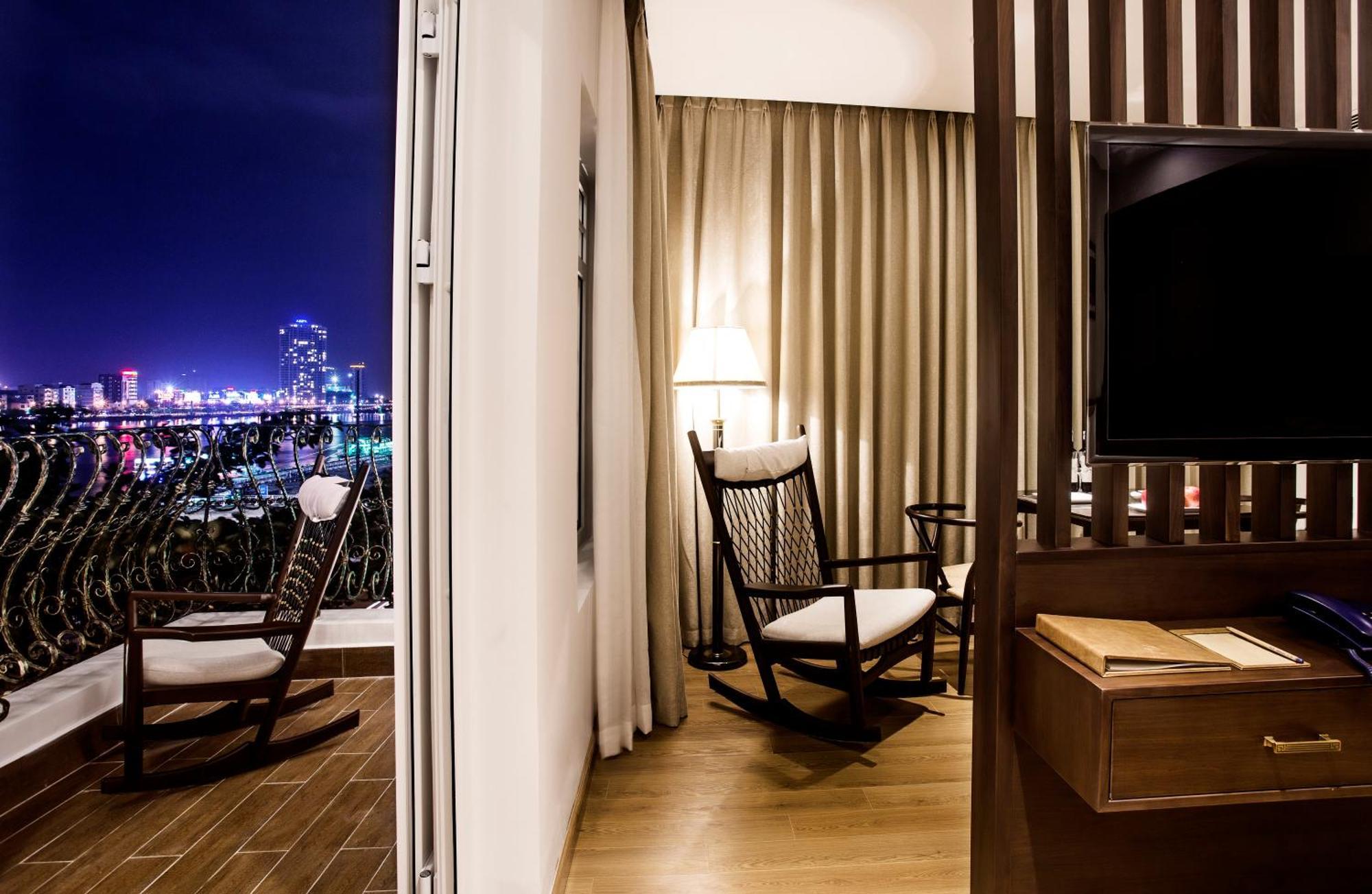 Di Lusso Boutique Hotel Riverside Danang Экстерьер фото